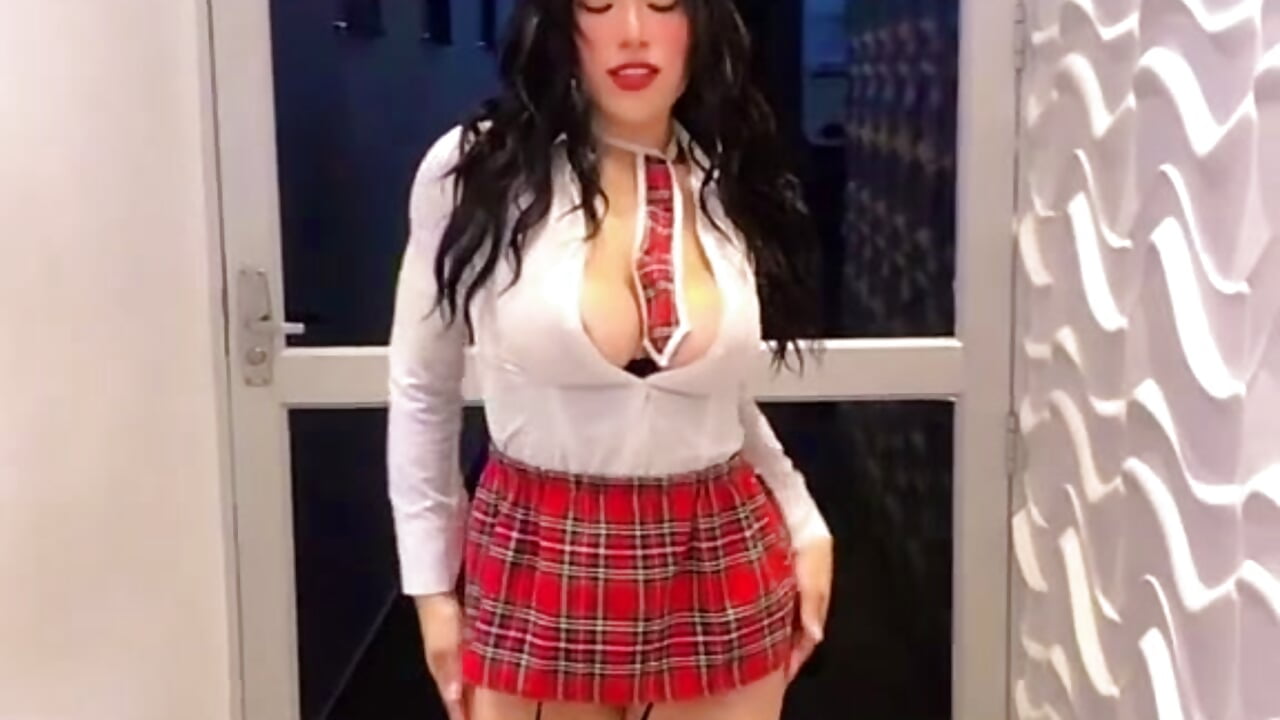 SEXY REBECAWESTT - видео от уебкам модела REBECAWESTT