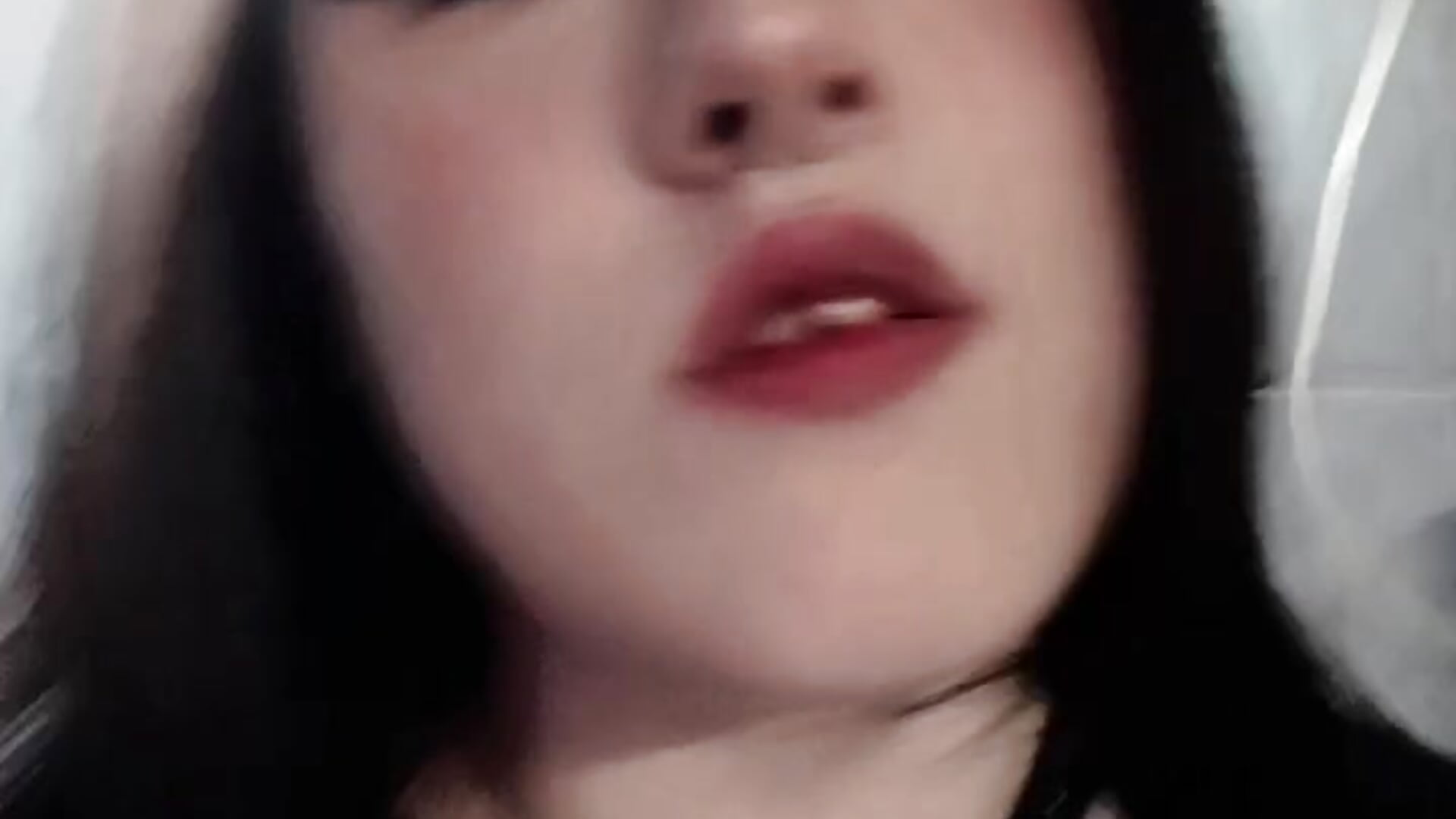 touch me please - video av KattieOvdenk cam-modell