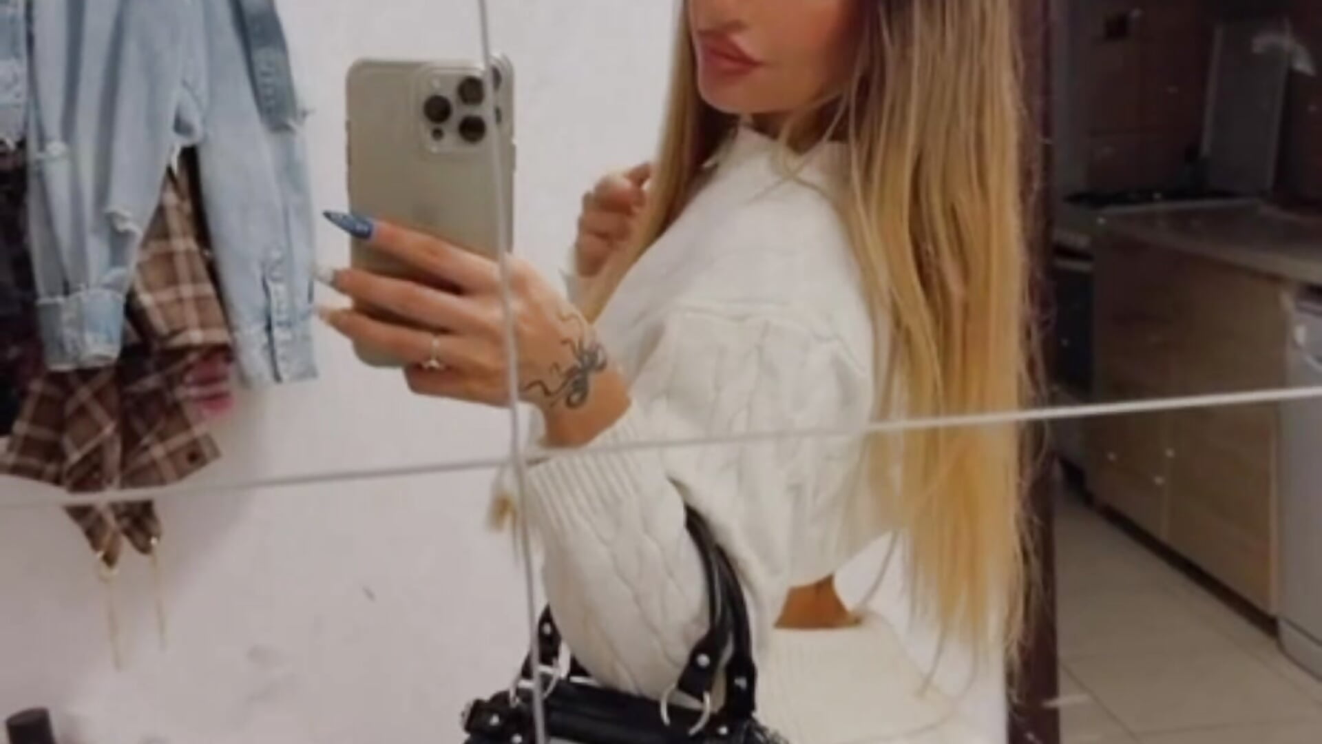Angel Vibes🤍 - video van NinaDulcinea cam-model