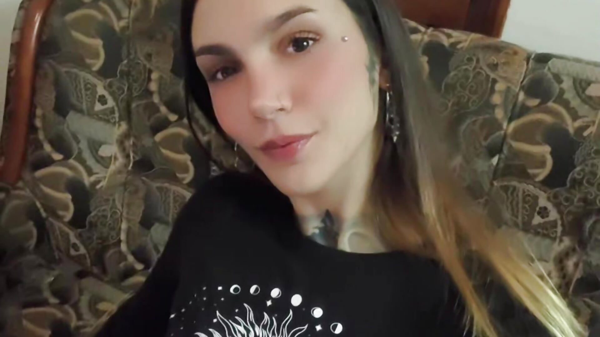 183068 – video modela na kameri LaCookis
