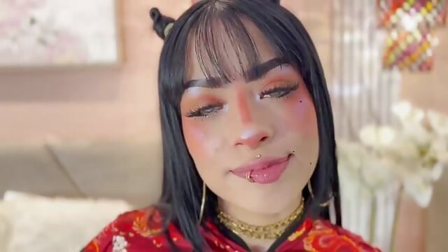 runs through my body - video by LaiaOvers cam model
