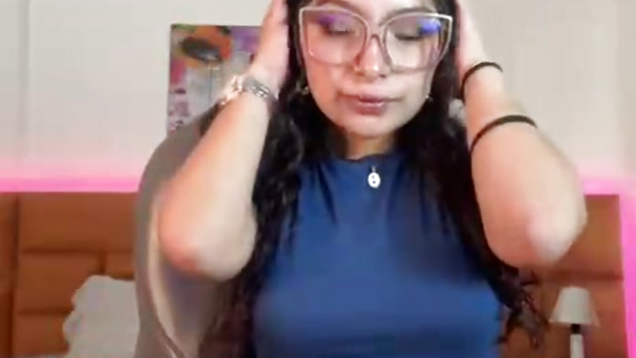 Hello guys👄 - video oleh model kamera _Samay__