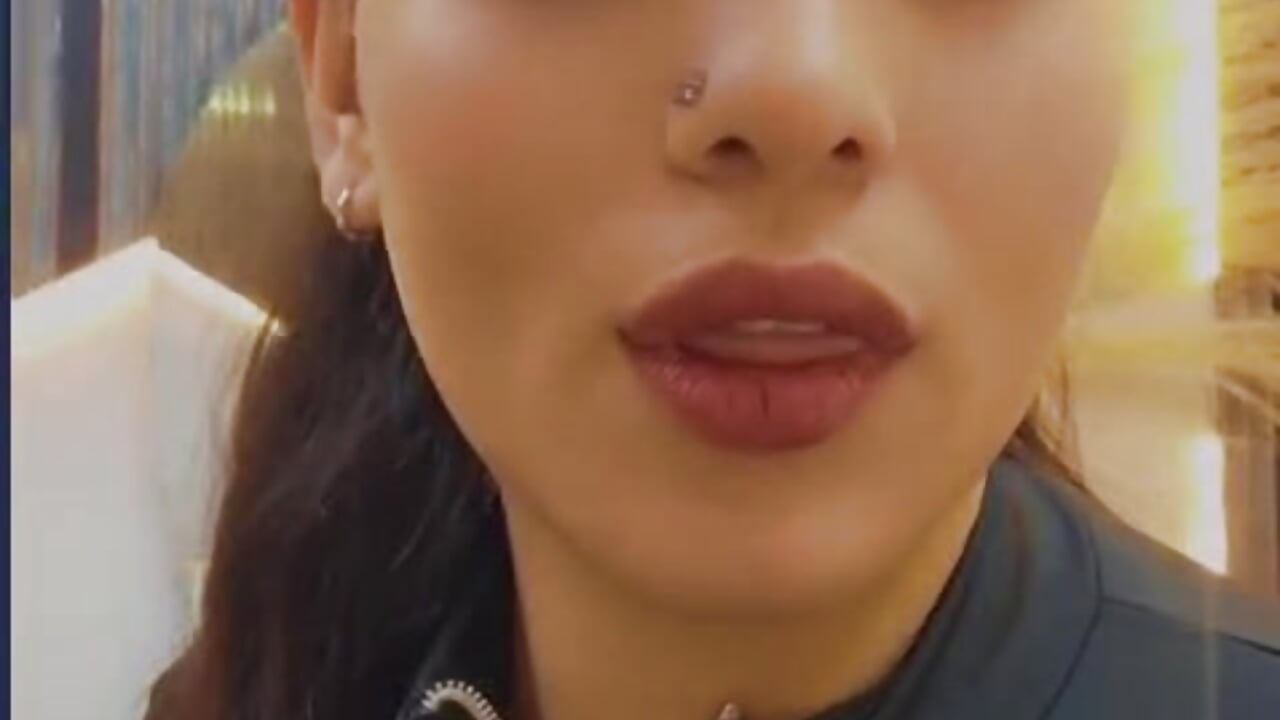 Me – video modela na kameri sofiia_rose_
