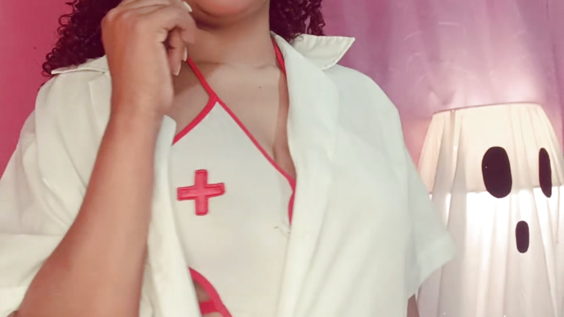 YOUR NURSE 🎃💥💋💋💋 – video od webkamerové modelky LyndaZoe