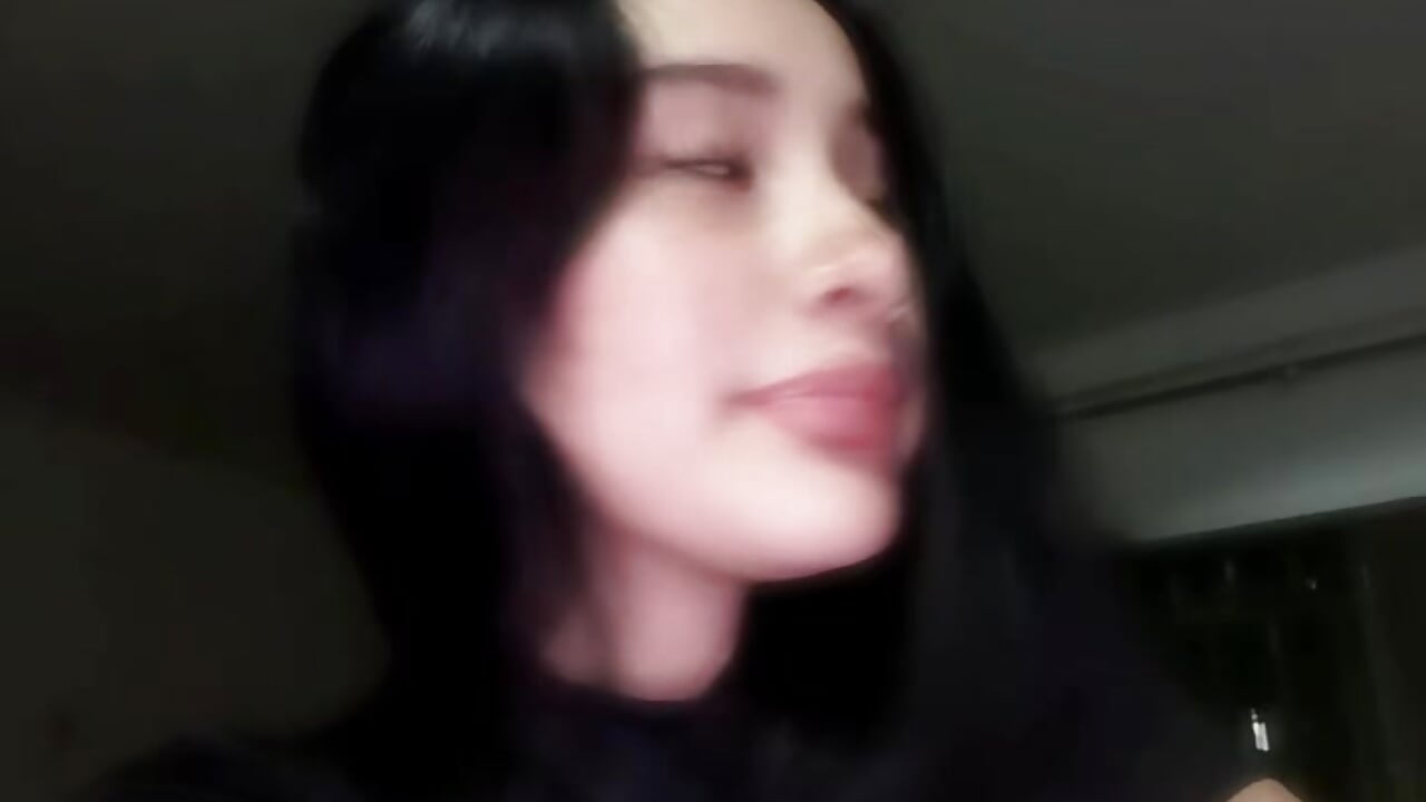 very cute - maliha_ec 캠 모델의 동영상