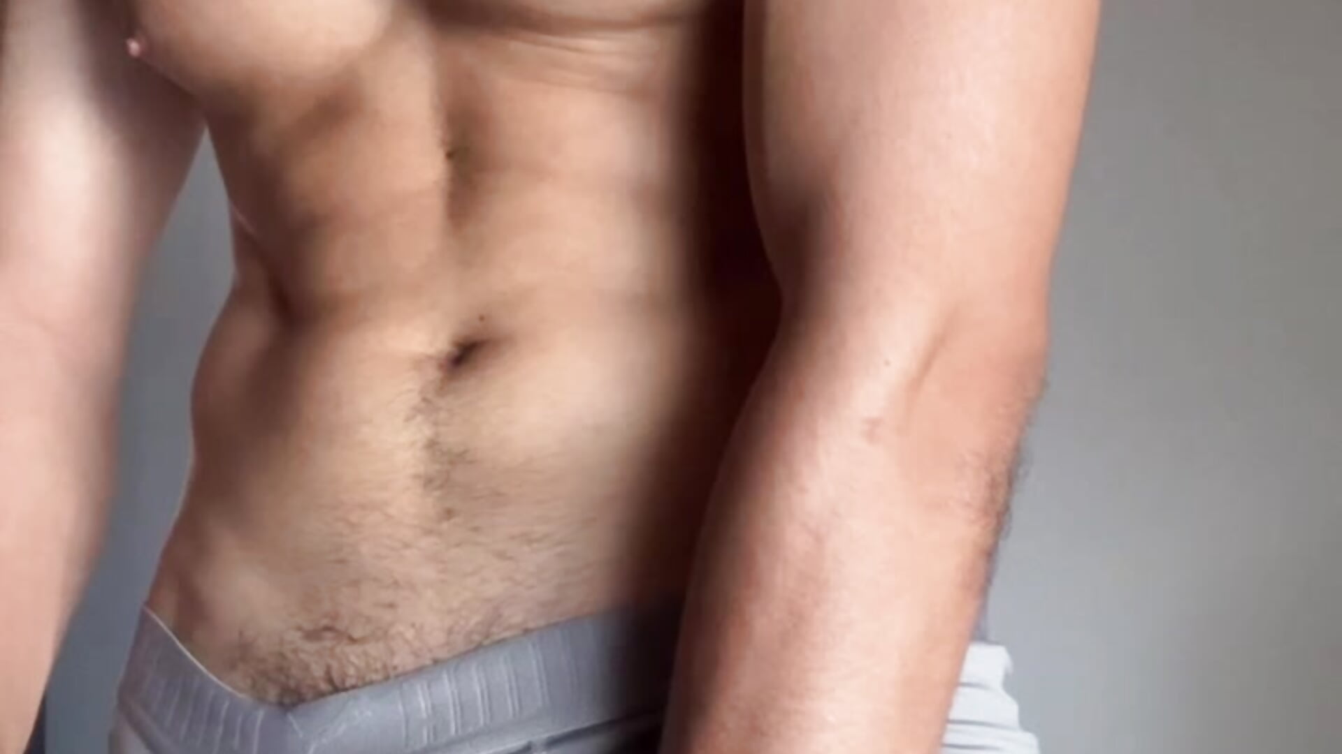 😈 – video modela na kameri Gym-Latin