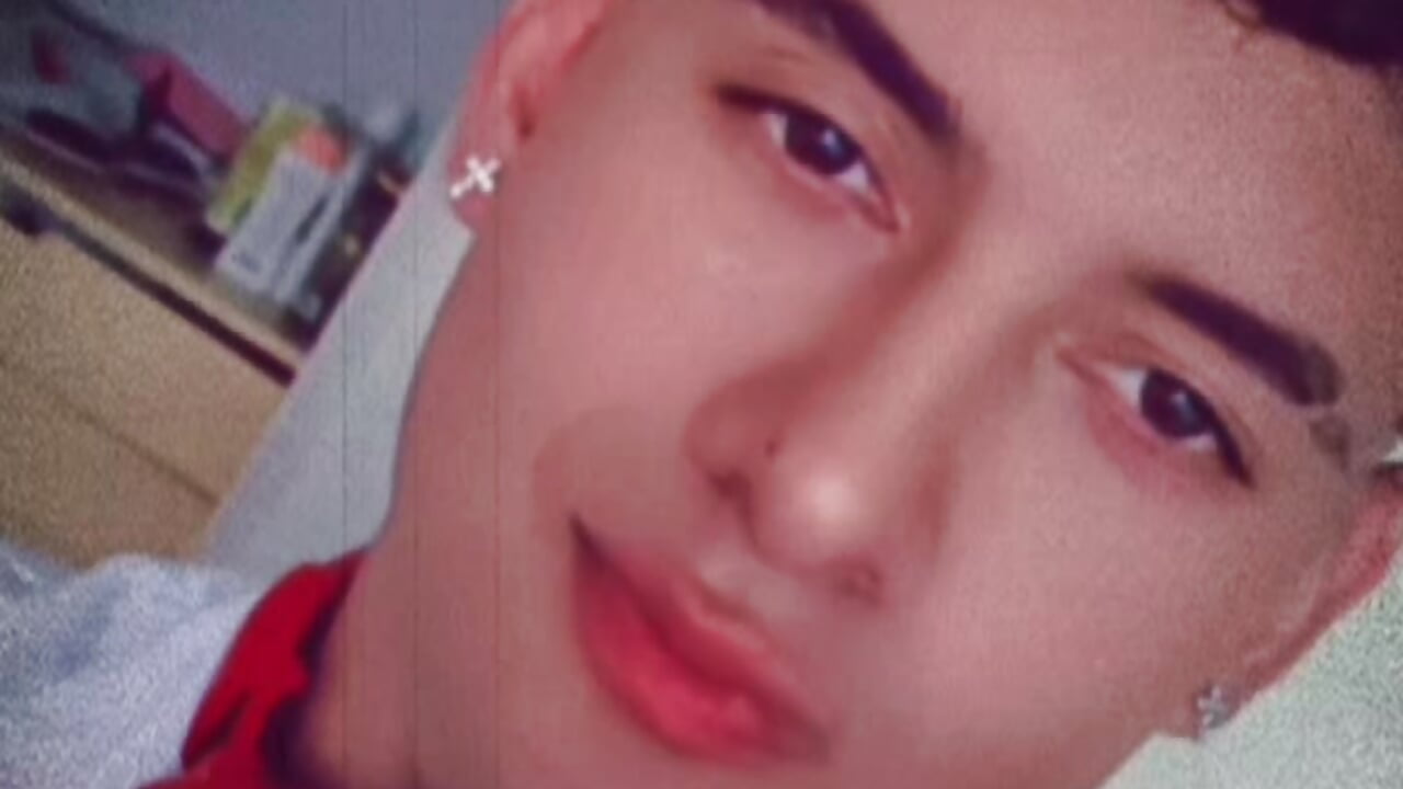 profile-intro-video-1791190445 - video by McKinley_Snake cam model