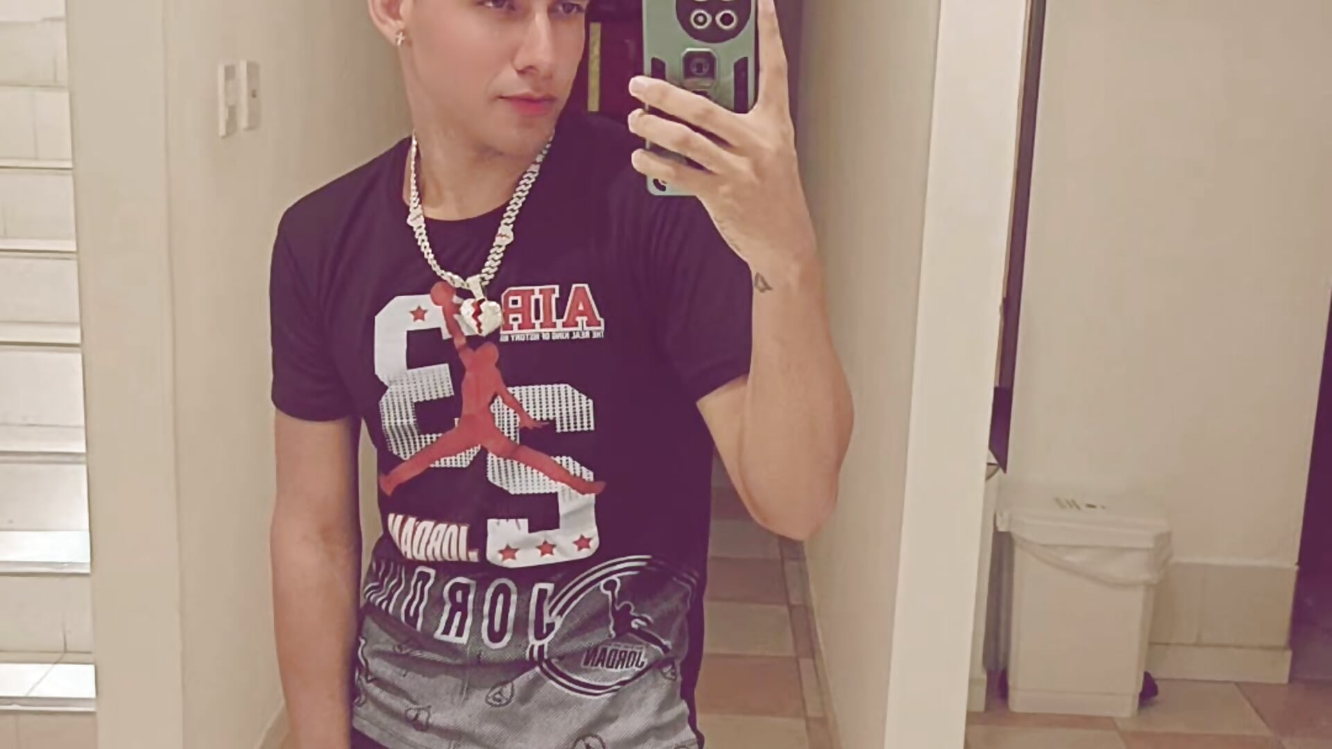 Cute 🙃 - video by McKinley_Snake cam model