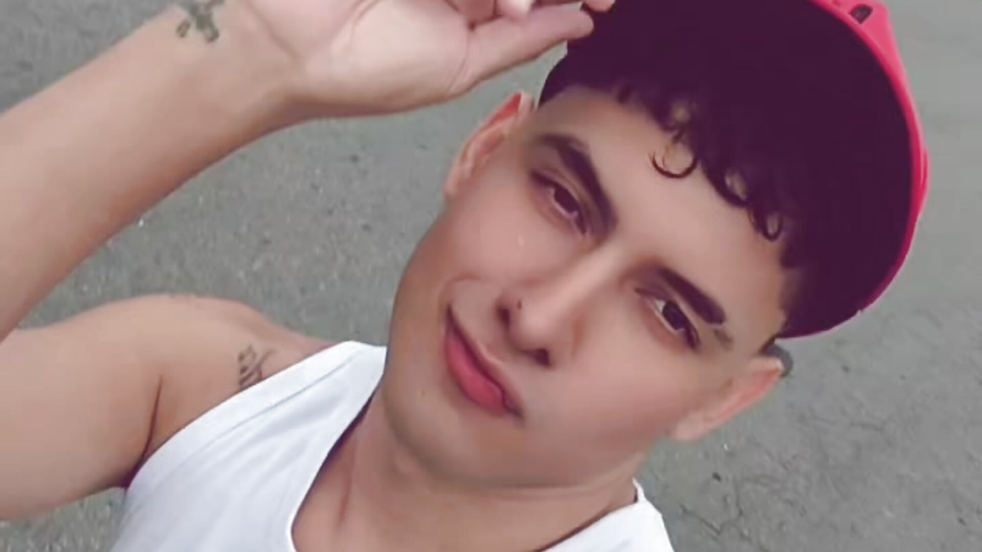 See me!!! - video by McKinley_Snake cam model