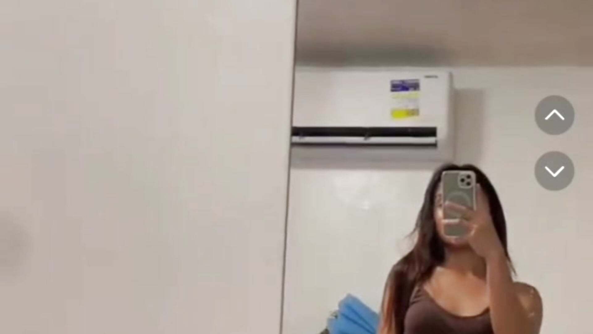 Swimsuit 1 - video của người mẫu cam Urkellylove
