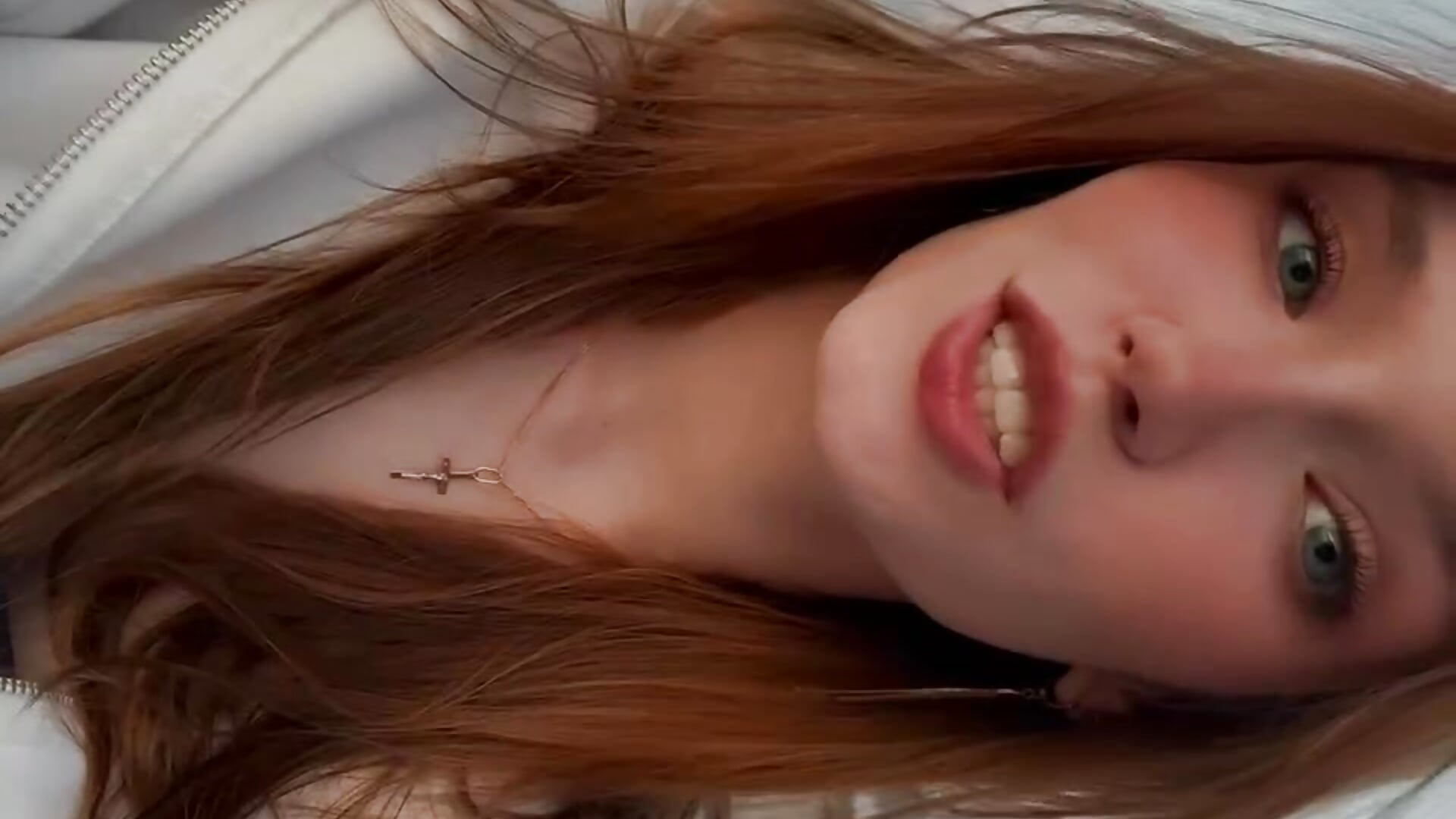 my TikTok #1 - video di KiraRomeron modella di cam