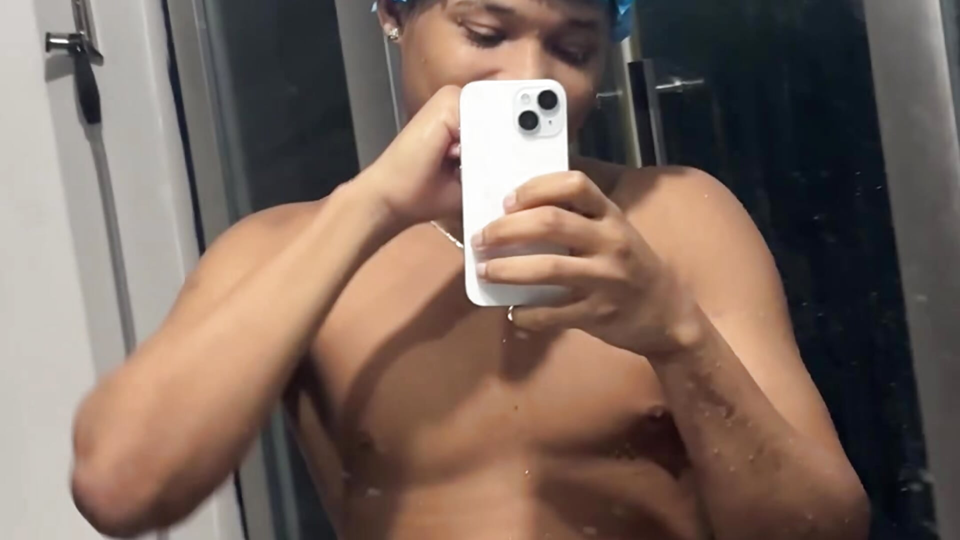  5796 Video Sohor Kini Model kamera - SoyDuglynn