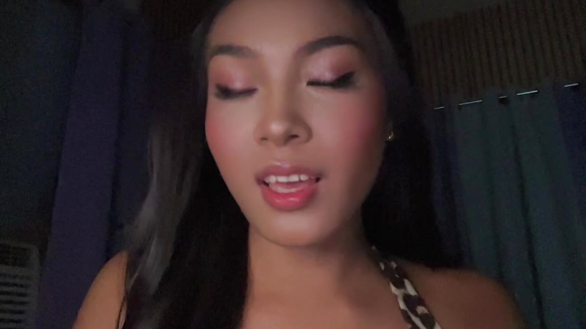 Gorgeous_trisha - ক্যাম মডেলের ট্রেন্ডিং  7246টি ভিডিও