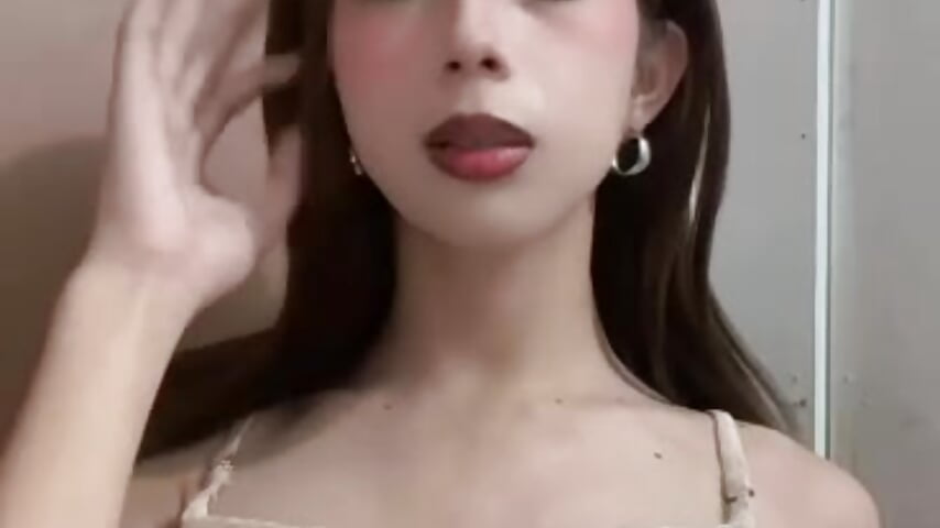 sexy me - วิดีโอโดย Queen_horsecock
