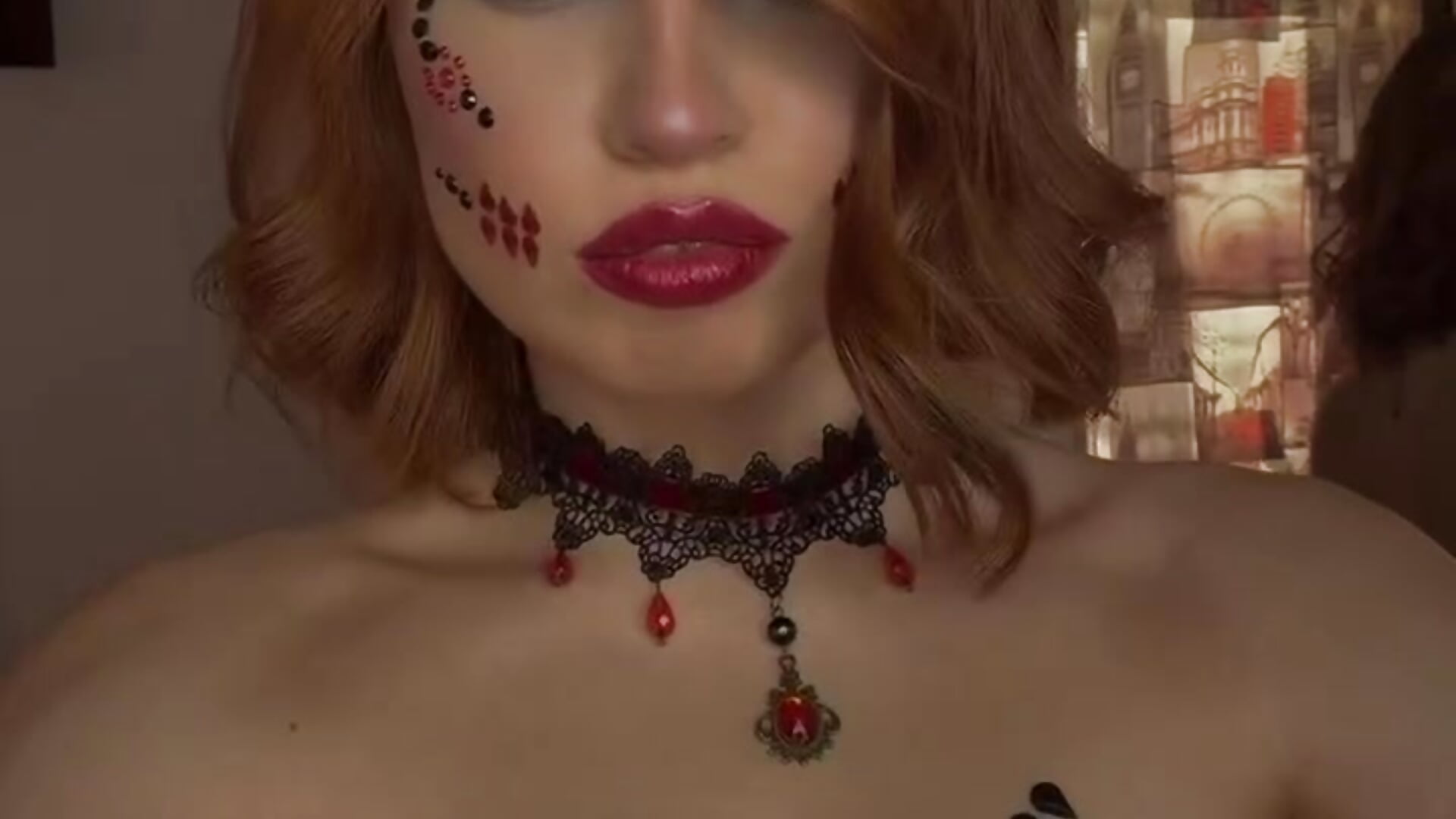 Crimson Moon: A Halloween Spell - відео від вебкаммоделі JoettaGoodpastor