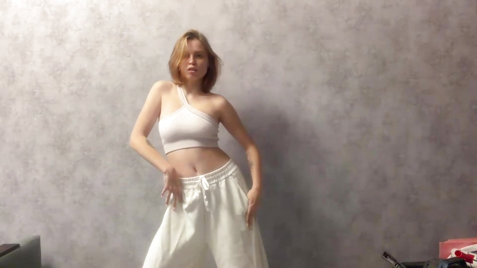 Stay a Little - Vídeo de JoettaGoodpastor, modelo de vídeos