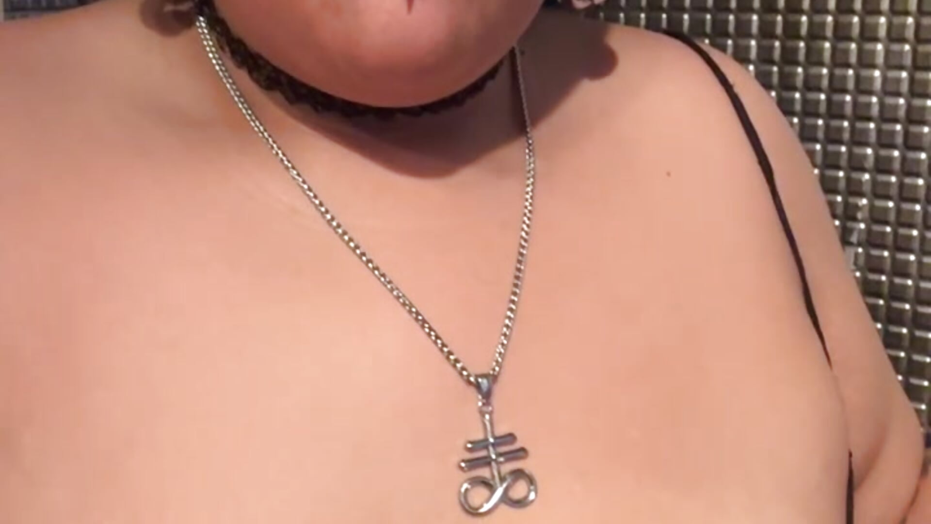 Nips and Os - Video von MetalFacedKunt Cam-Model