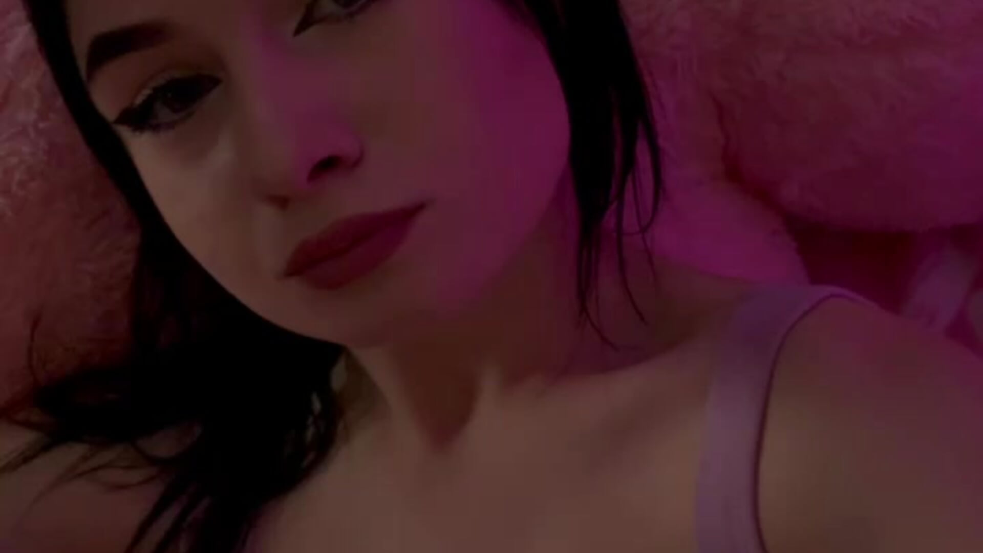 Short video of me 💋 - βίντεο μοντέλου hellopussylover2