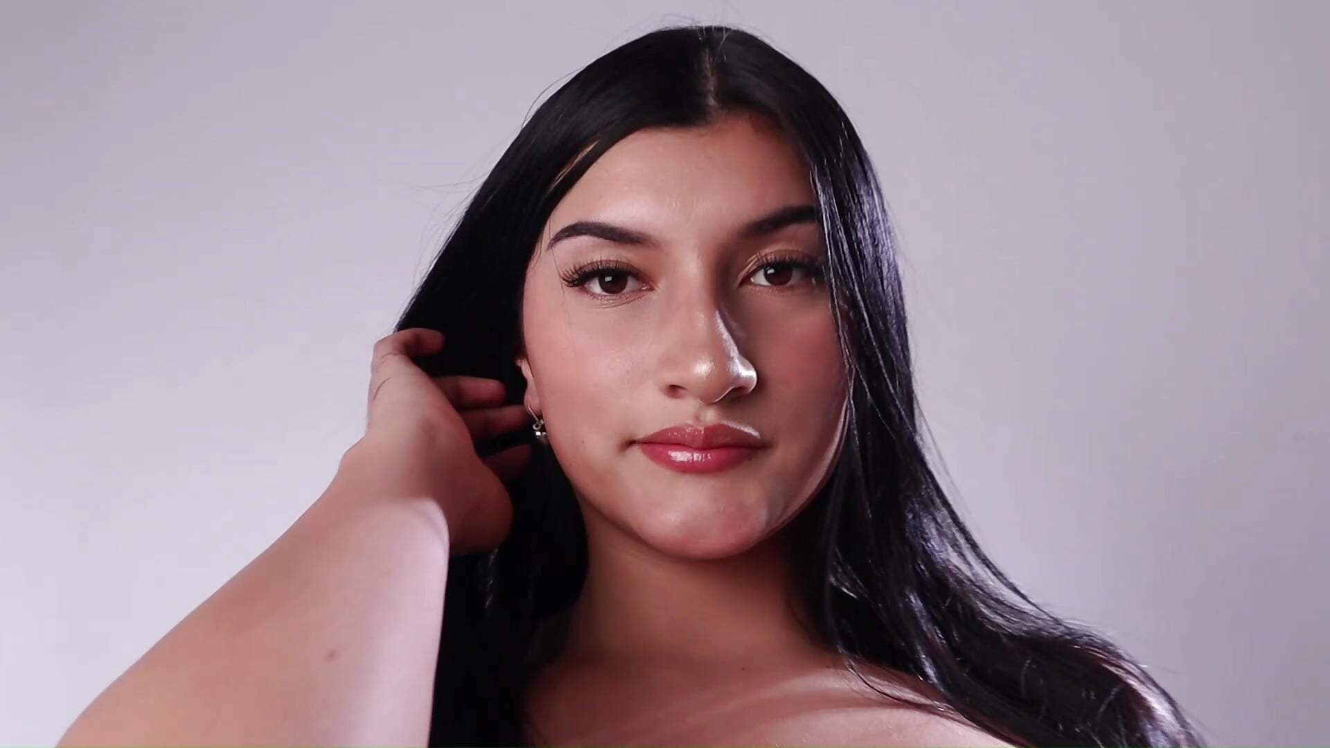 Perfect girl 🌸🌸 - video by HazellSmit cam model