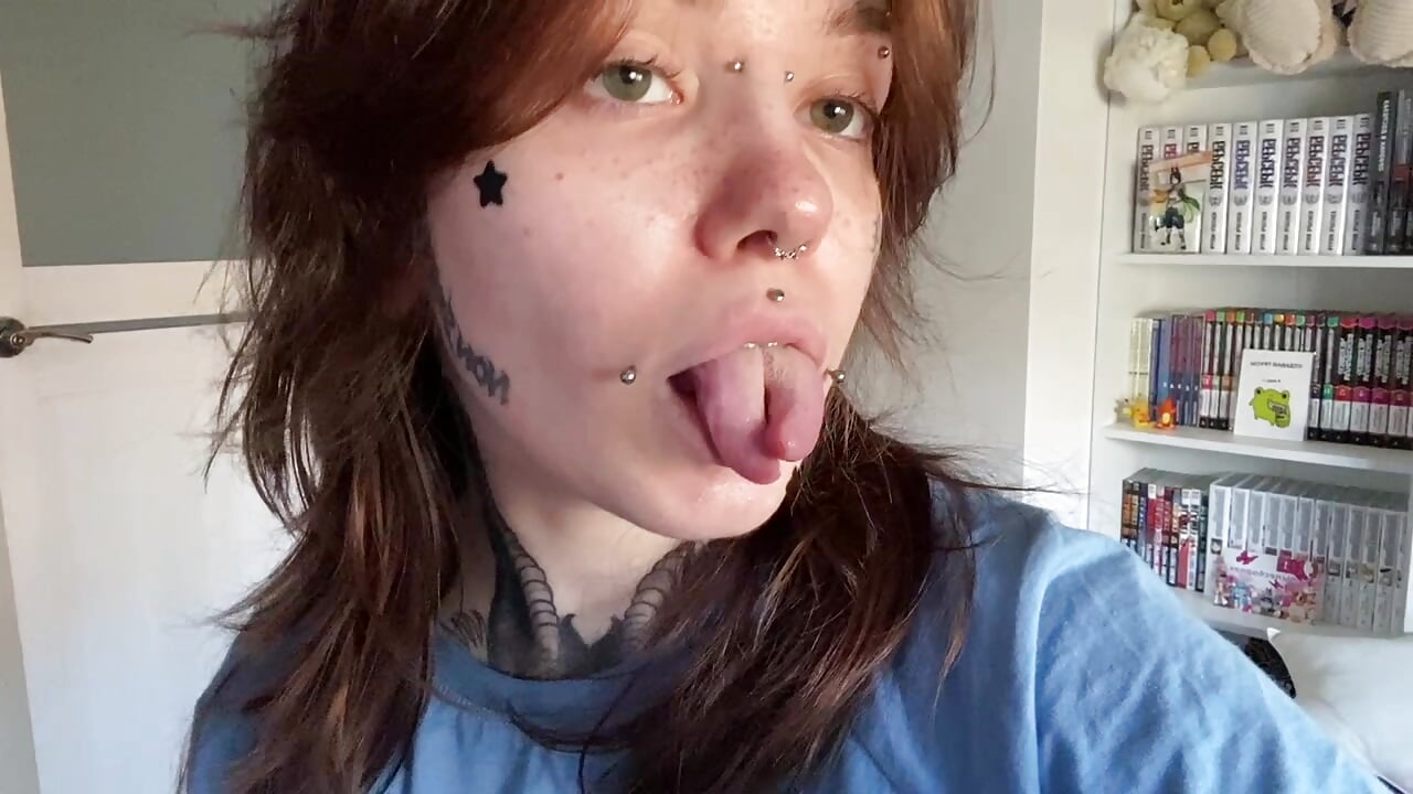 my piercing (●'◡'●)