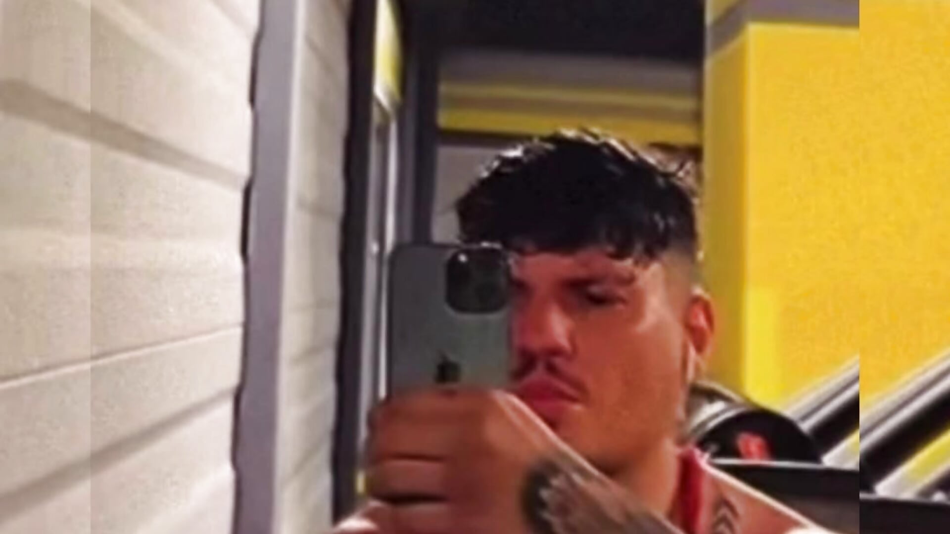 Mario – video modela na kameri marioalessio