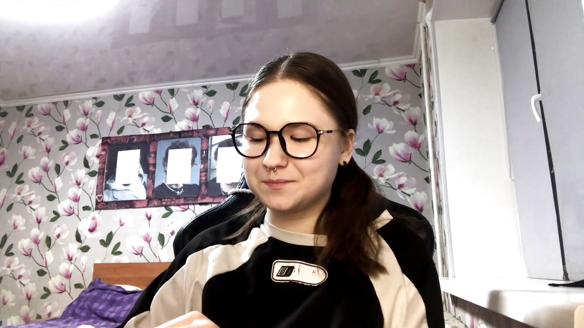 Naughty wink - video oleh ElodiaHitzeman