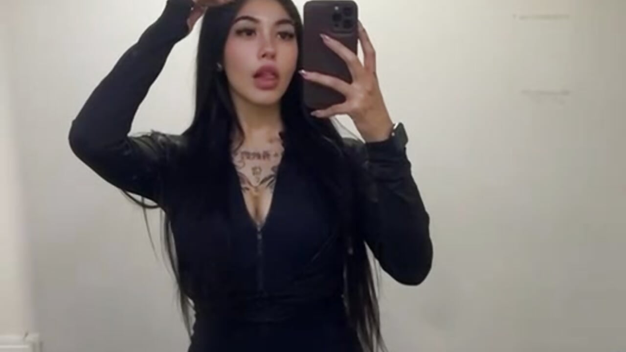 ♥ - Video von Nahial1 Cam-Model