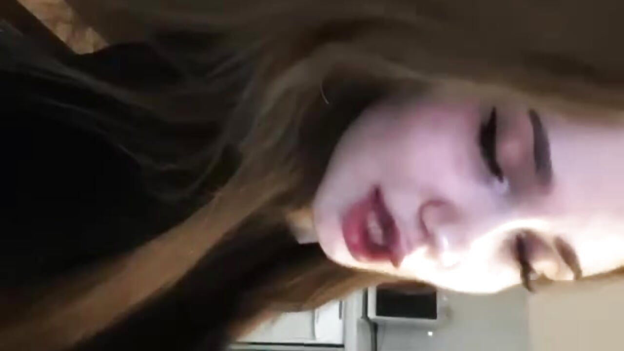 IMG_0661 - video by Sweet_bluue cam model