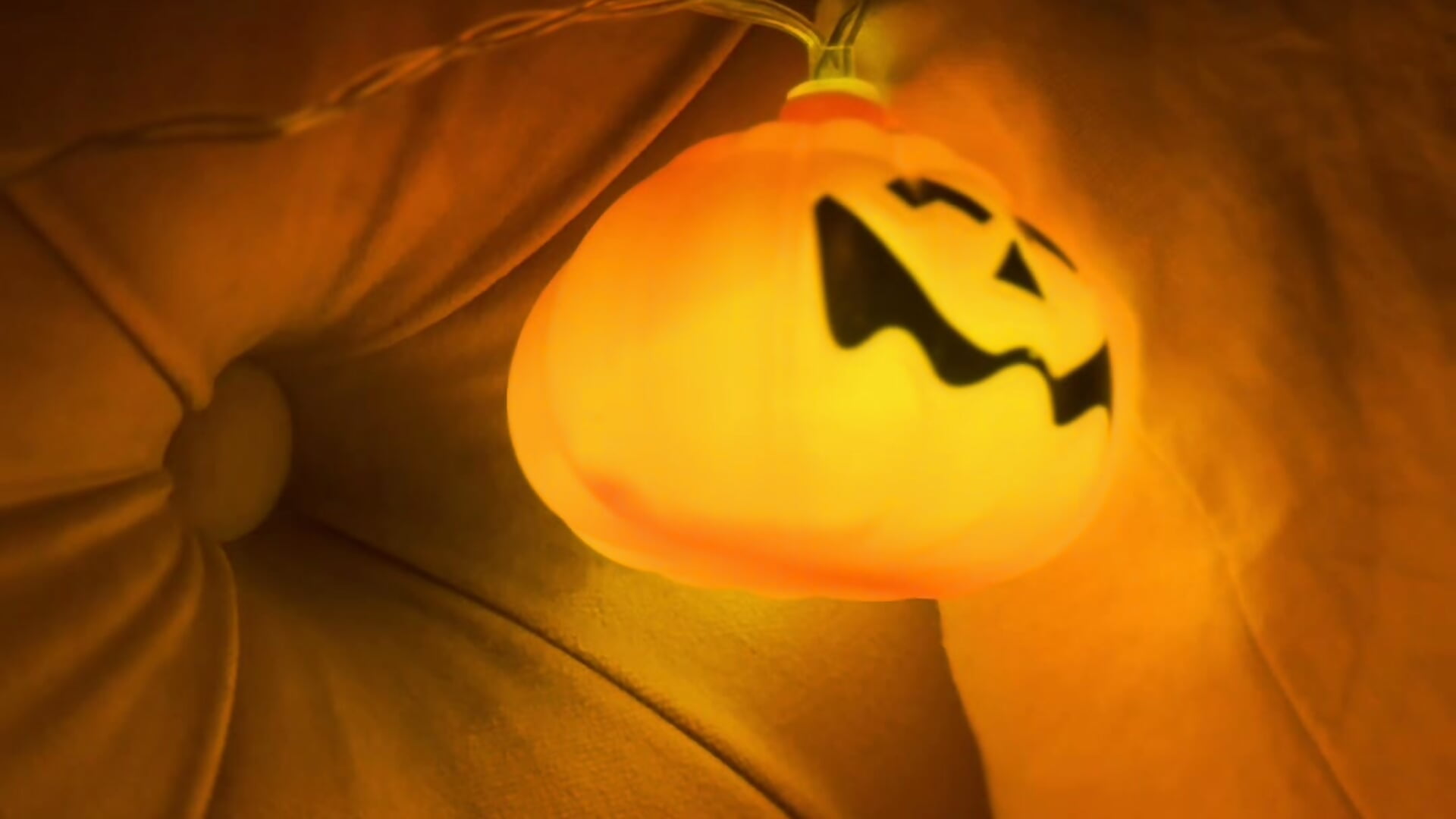 Happy Halloween - βίντεο μοντέλου DJDoriss