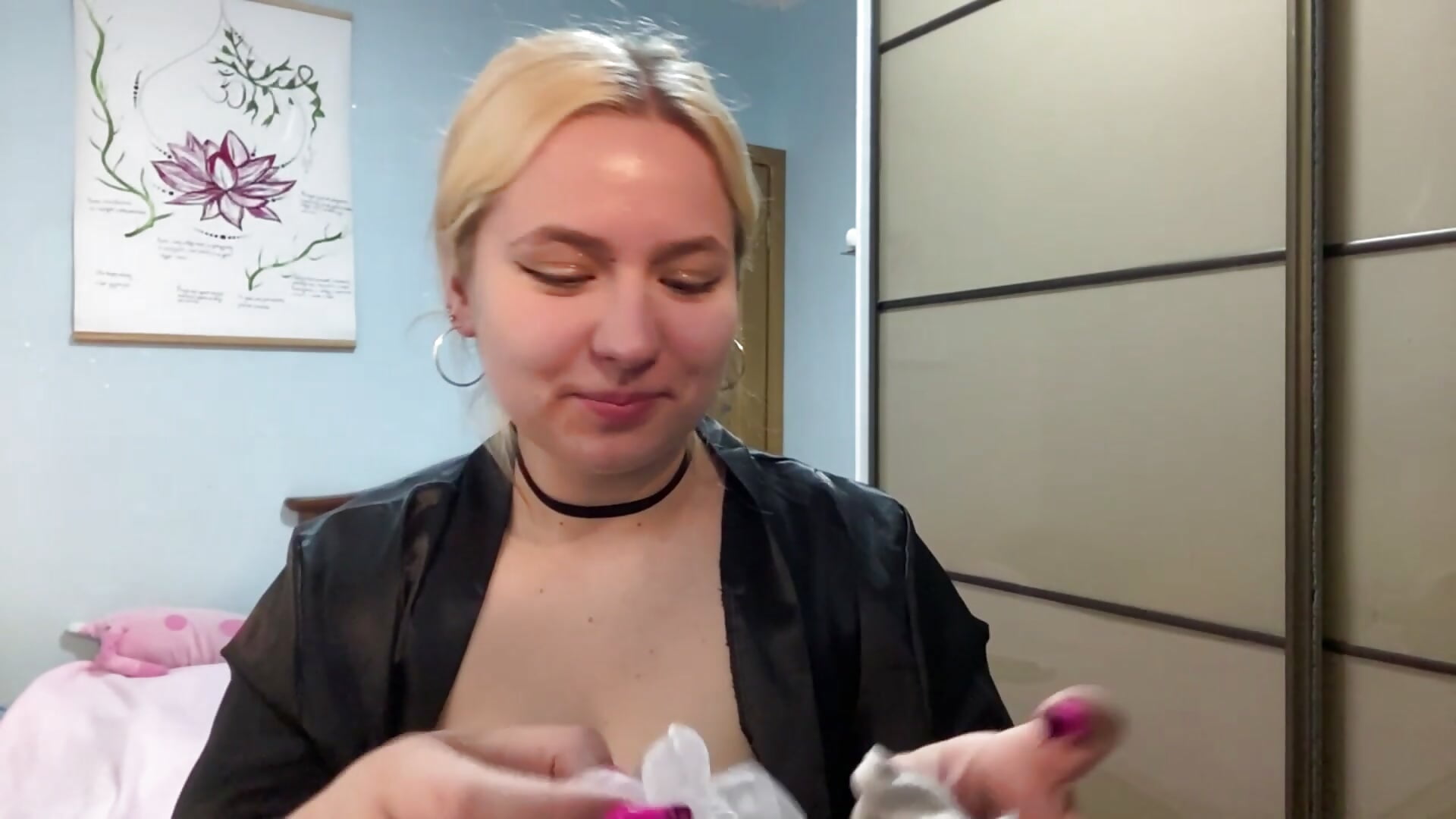 Little Secrets - video av LatiaVandorp cam-modell