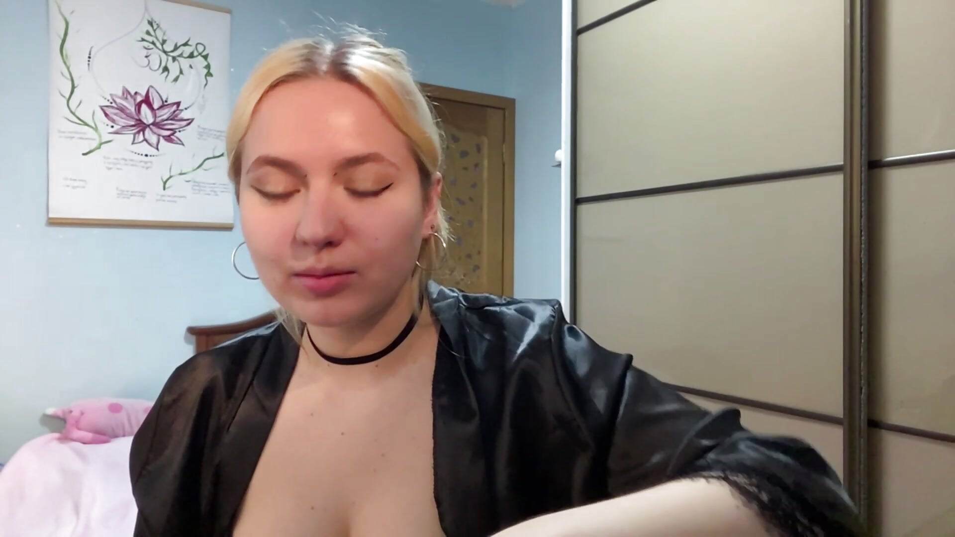 Soft Glow - video av LatiaVandorp cam-modell