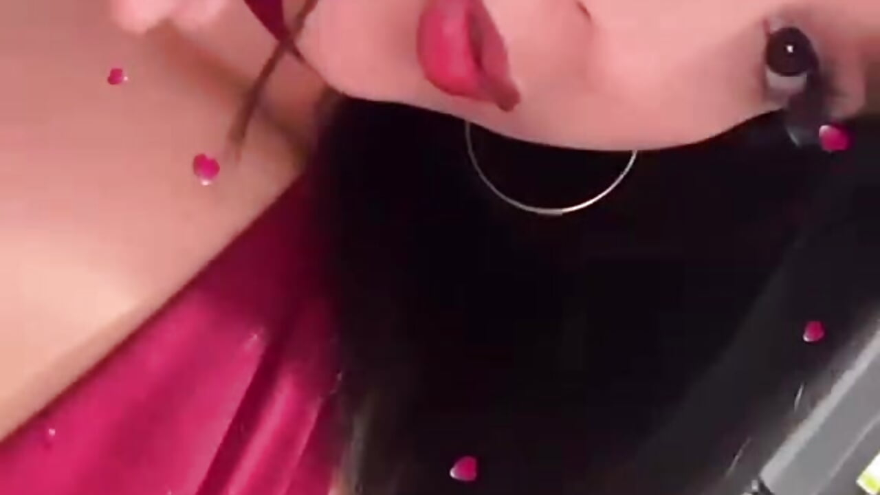 Kisses 💋❤️ - Video von Julia_rivers2 Cam-Model