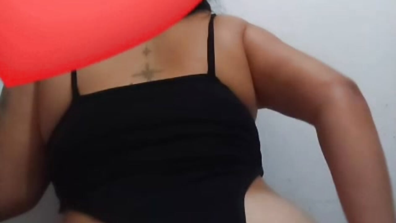 Spank me really hard 🍑🔥 - clip cu sarah_aangel model videochat
