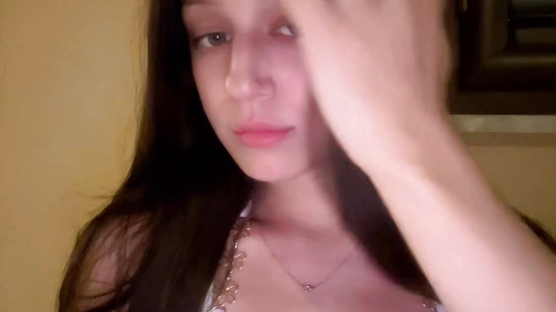291a29abf0f04f829b57366db8ec8397 - clip cu jeniffer_dream model videochat
