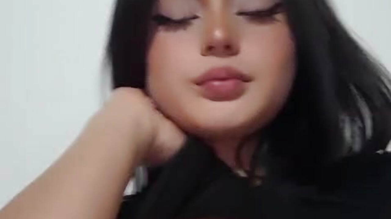 Piercings - video by Dollydollie_ cam model