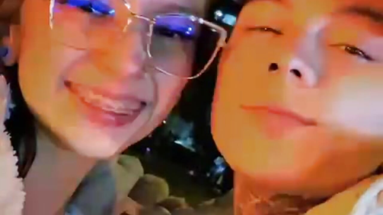 HELLO. - video oleh IvyAndConnor_1 kamera model