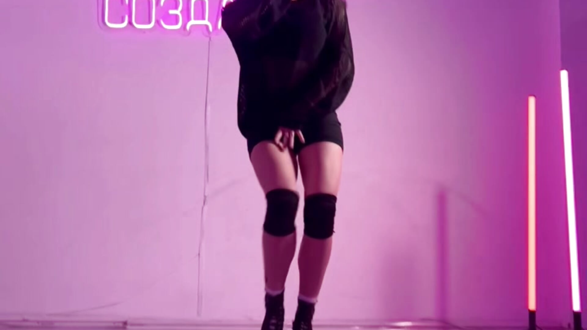 dressed to steal your attention 👗✨ - video od modelky/modela Hisaky