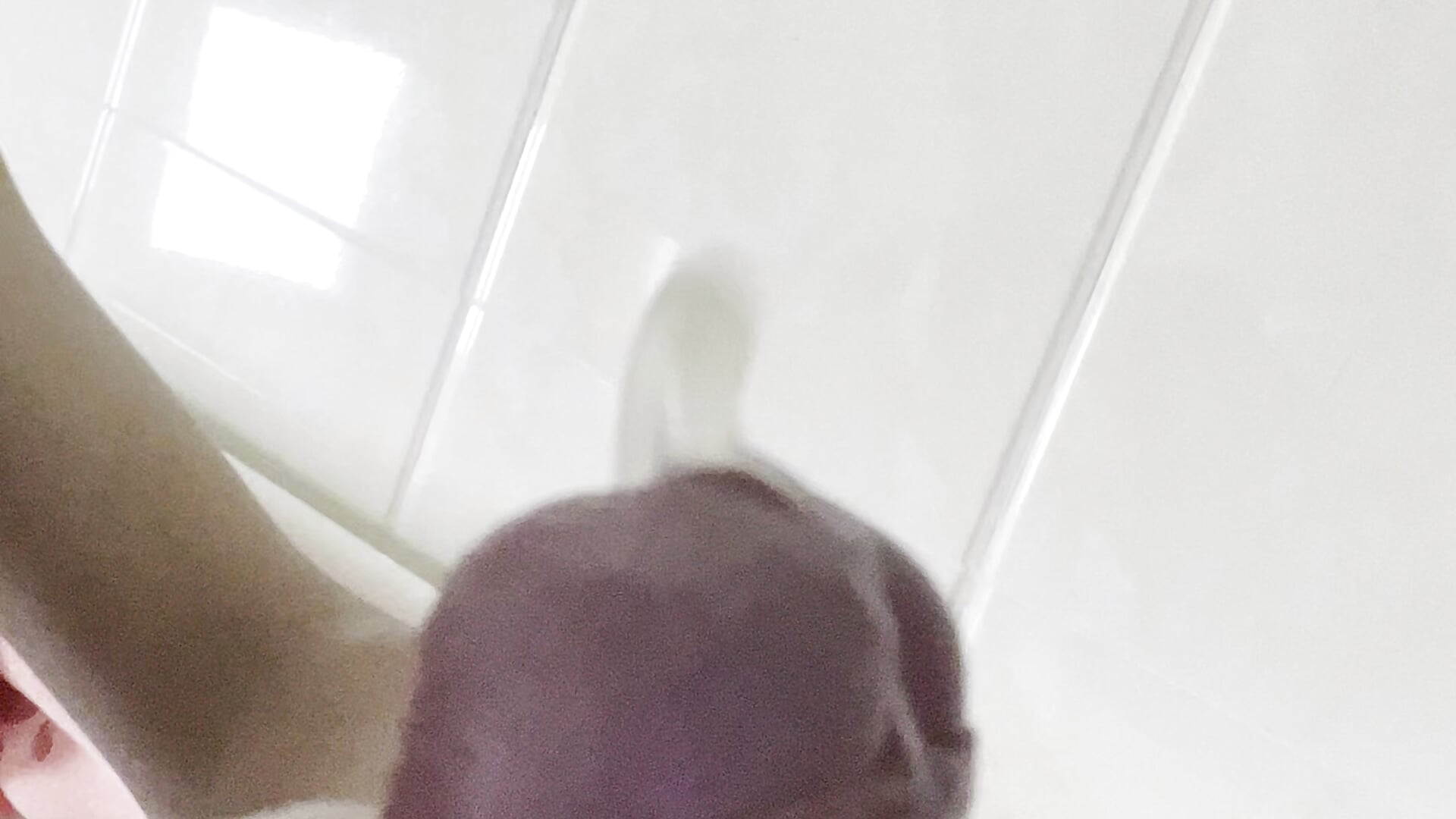 初中时期浴室撸射，早泄男初