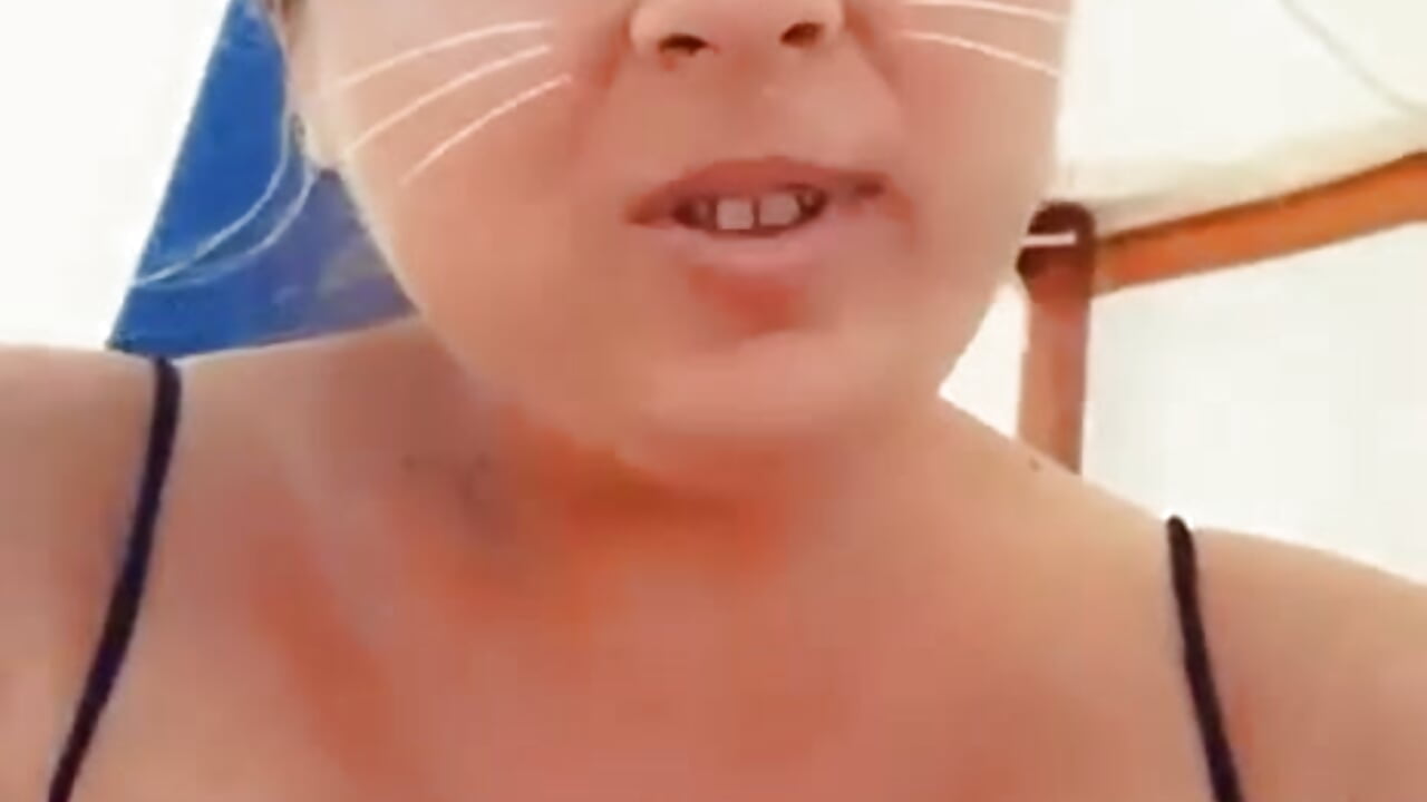 Heey!! - video od modelky/modela fuckaholicbabe_xx