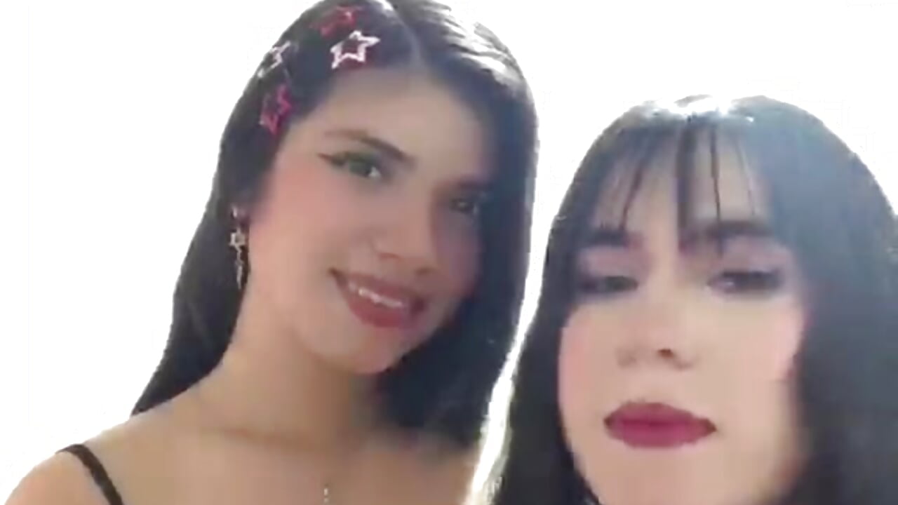 do you want to have fun with me - video oleh model kamera Karoline_5