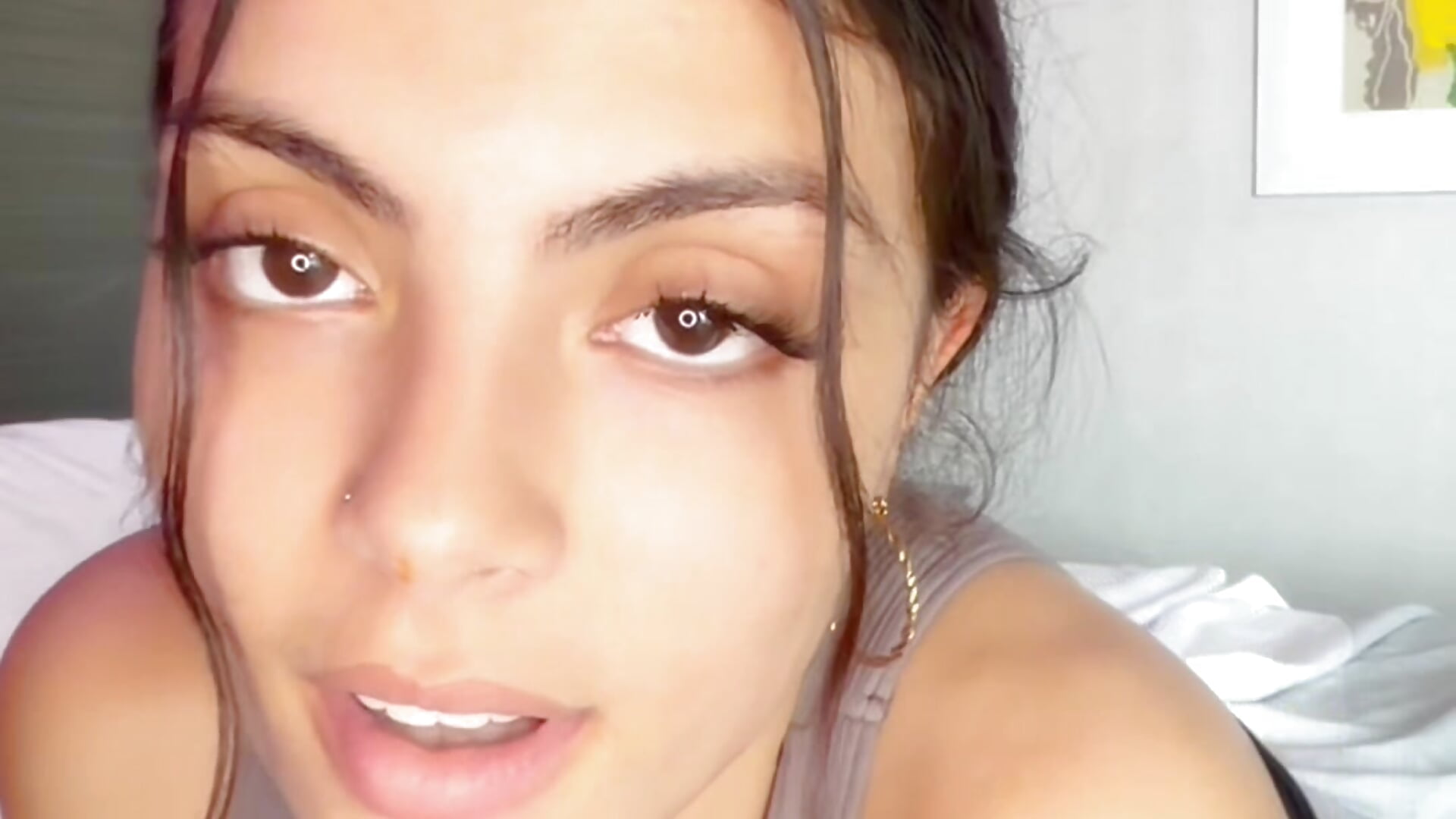 juicy butt - vidéo du modèle de showcams chachibeby