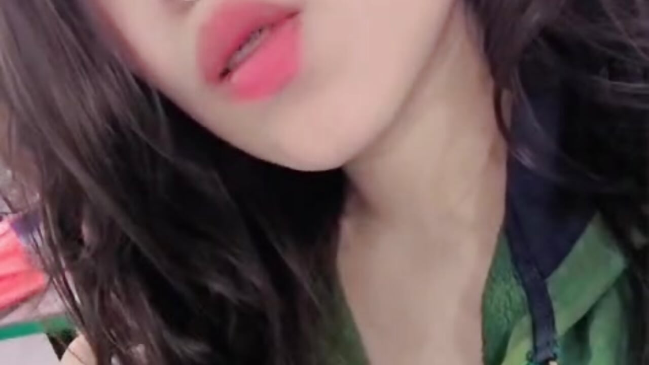 Hi 💋 - vídeo de la modelo de cam Issabela_Roa