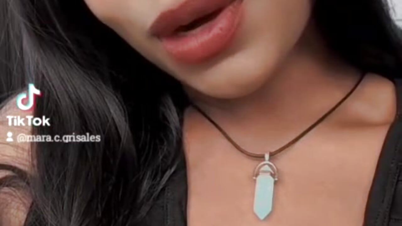 profile-intro-video-1790979220 - Vídeo de camile_stacy, modelo de vídeos