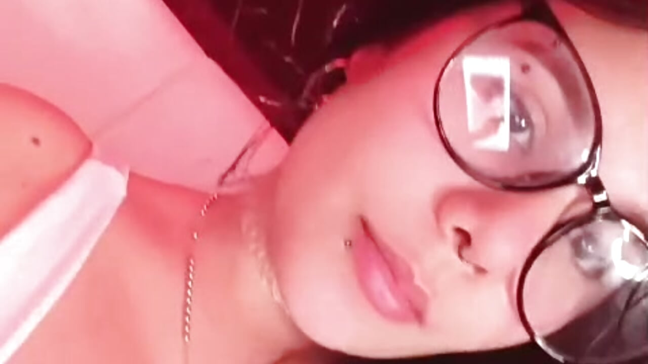 Kitty - ক্যাম মডেল kitty_hot189-এর ভিডিও