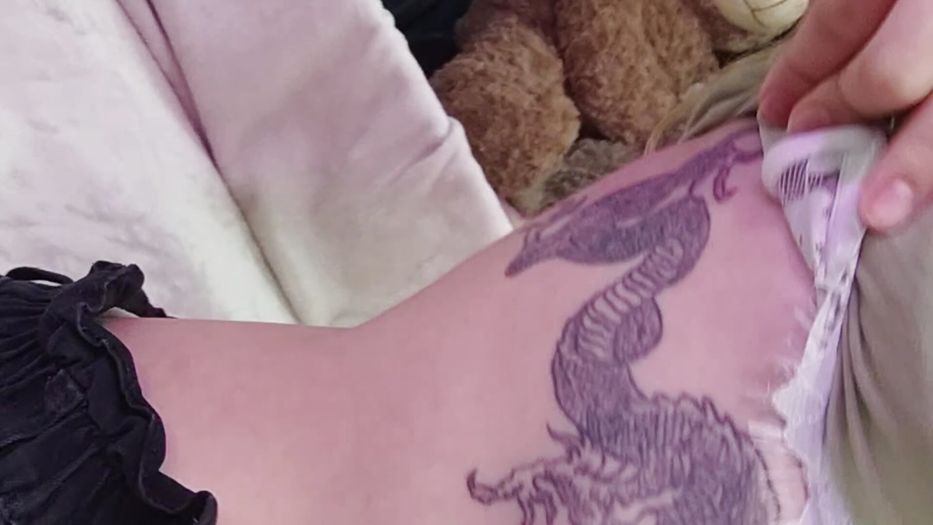My tattoo - Vídeo de Sora4U, modelo de vídeos