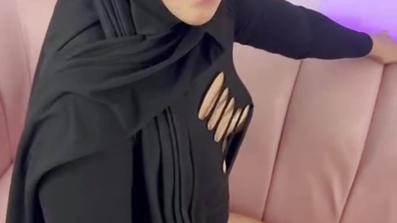 Punish my tits with slaps😏 - vídeo de Aiuini__ modelo de câmara