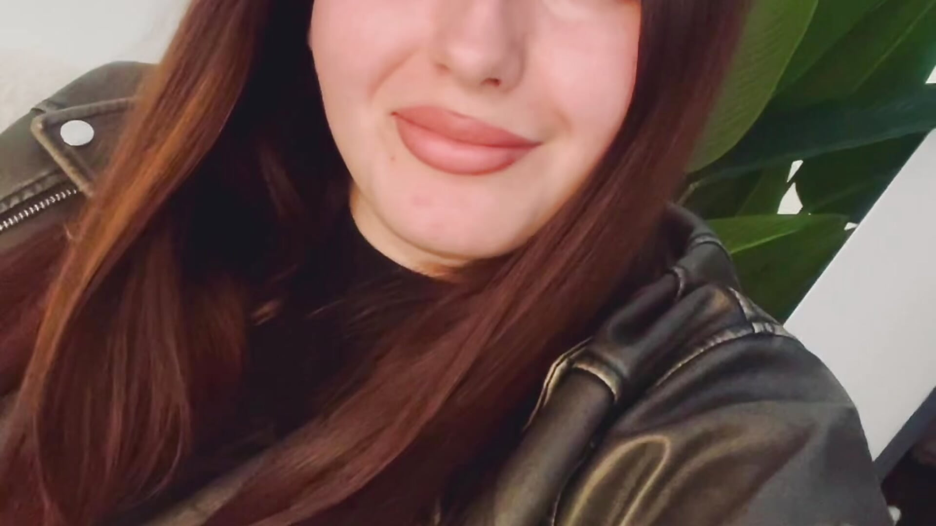 🤭 - відео від вебкаммоделі _diksi_