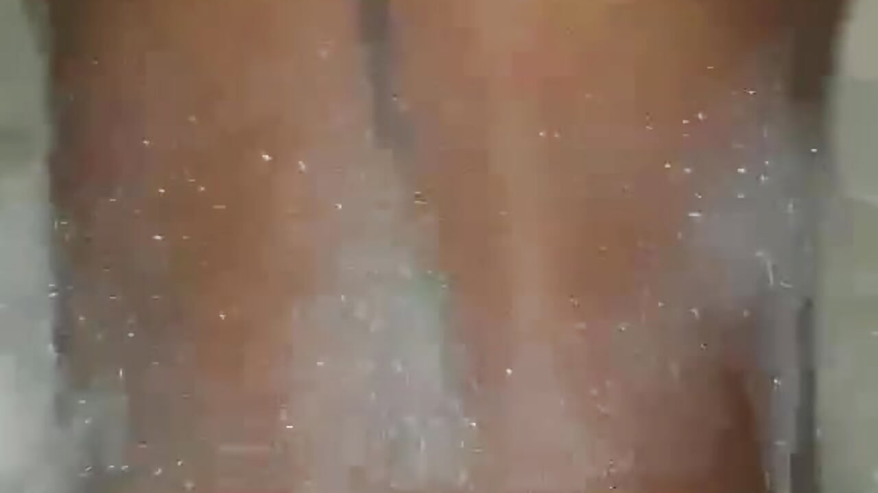 having sex in the tub