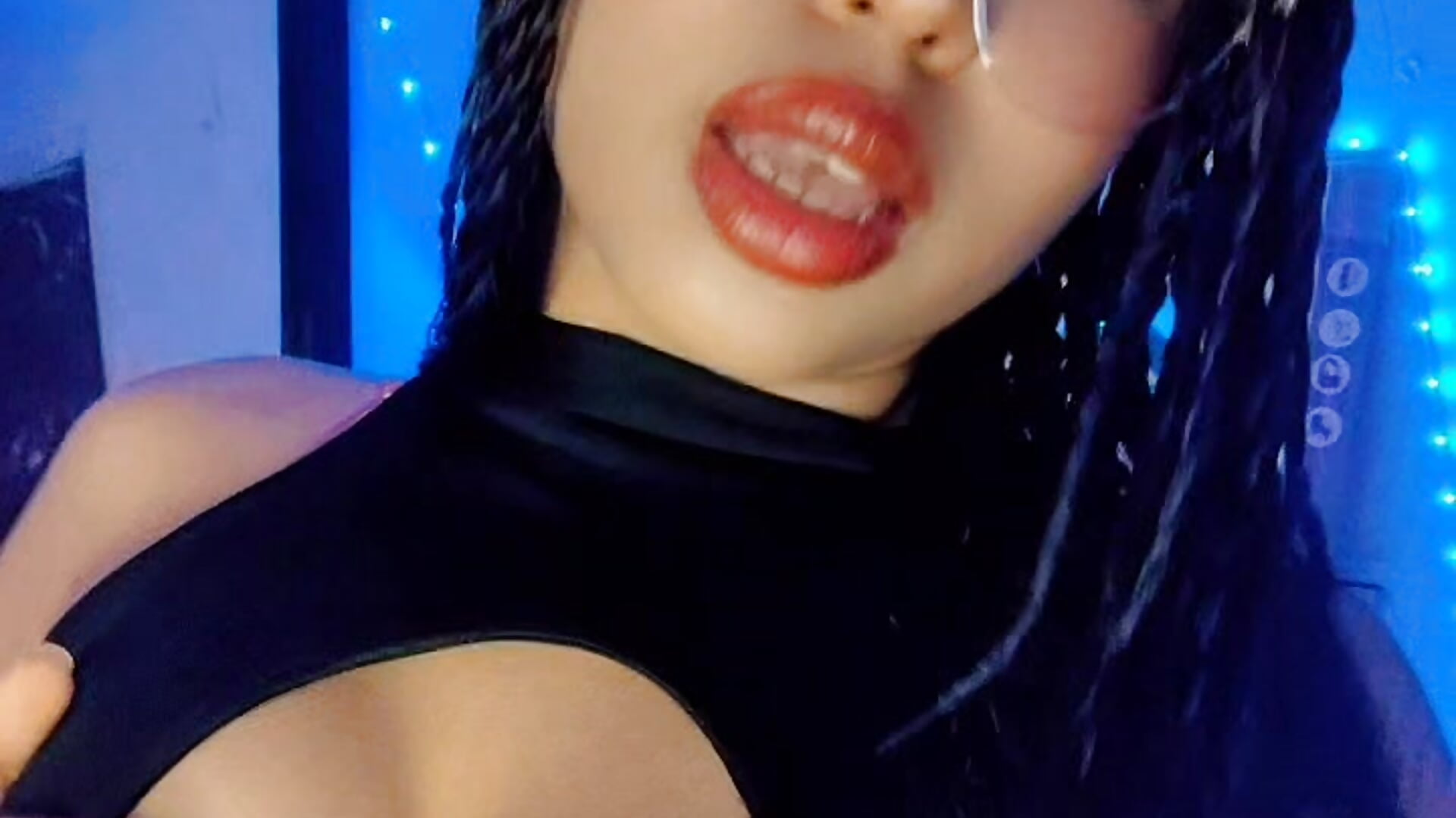 ⚫🔴 - video by ILAU_1 cam model