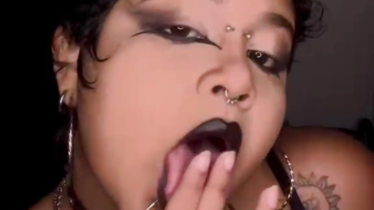 😈 Try to make me behave. I dare you 🖤 - video oleh Lily_Goth kamera model